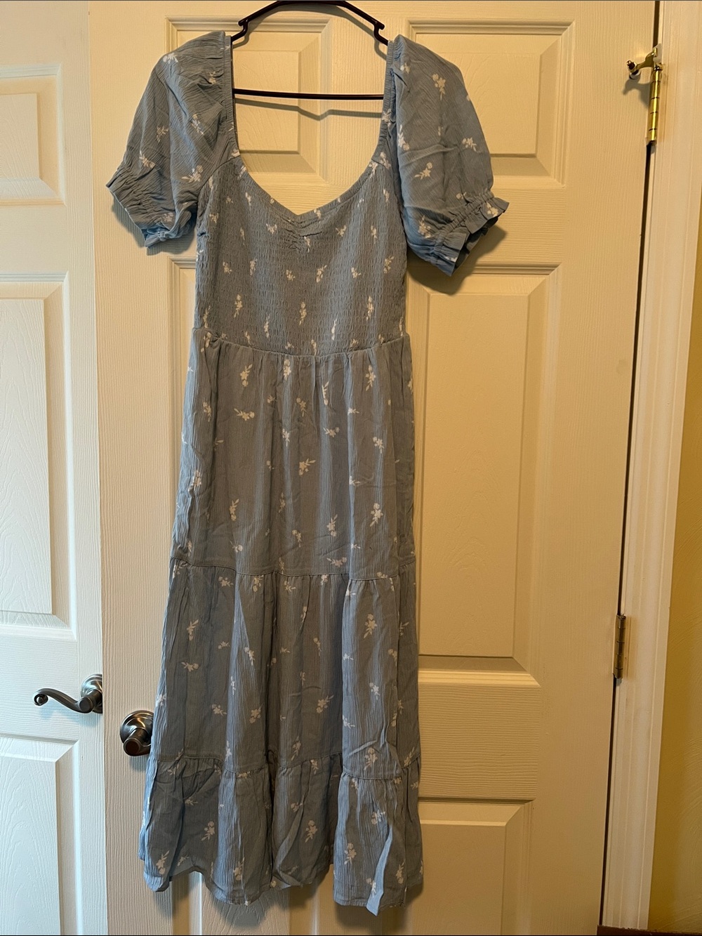 Market & Spruce Light Blue Floral Puff-Sleeve Midi Dress, Small